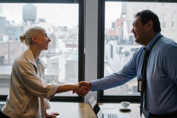 focus alternances et stages bachelor management esam paris